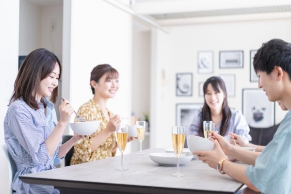 画像1: 7月19日（土）11:30〜14:30　男性用　婚活パーティー食事会 in名古屋市港区 30代中心　不定休勤務・平日勤務　（年代超えOK）〜1年以内に結婚を目指す男女のための特別な日〜少人数制だからこそ、じっくり話せてしっかり出会える！アットホームな婚活食事会 (1)