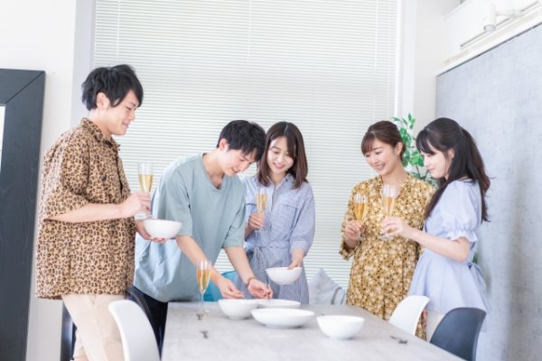 画像1: 7月20日（日）11:30〜14:30　男性用　婚活パーティー食事会 in名古屋市守山区 30代中心　不定休勤務・平日勤務　（年代超えOK）〜1年以内に結婚を目指す男女のための特別な日〜少人数制だからこそ、じっくり話せてしっかり出会える！アットホームな婚活食事会 (1)